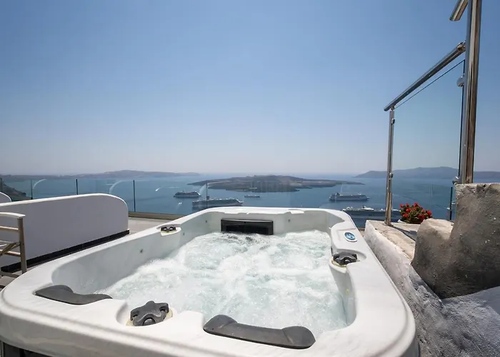 Kratiras View Luxury מלון 3*