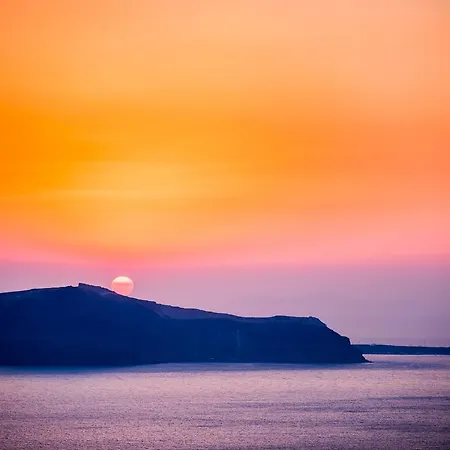 Kratiras View Luxury Fira (Santorini)