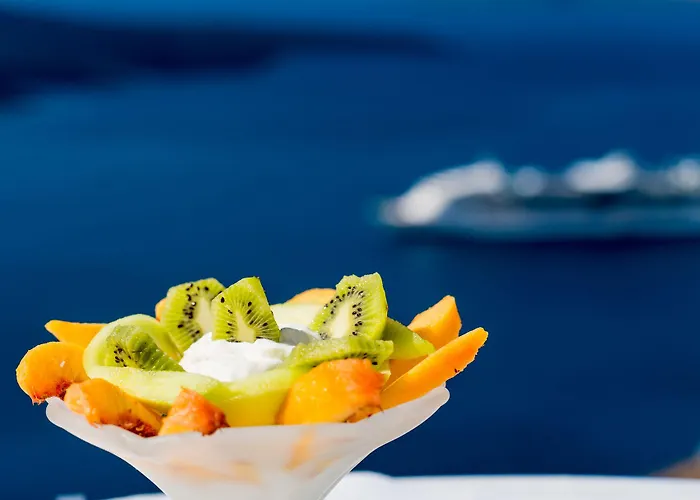 Kratiras View Luxury 3* Fira (Santorini)