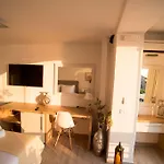 Kratiras View Luxury 3* Fira (Santorini)