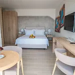 Kratiras View Luxury Hotel Fira (Santorini)