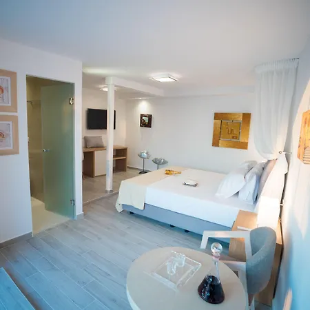 Kratiras View Luxury 3* Fira (Santorini)