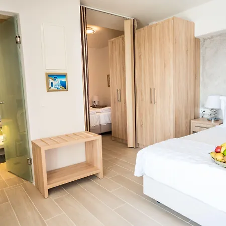 Kratiras View Luxury 3* סנטוריני