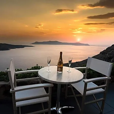 Kratiras View Luxury Hotel