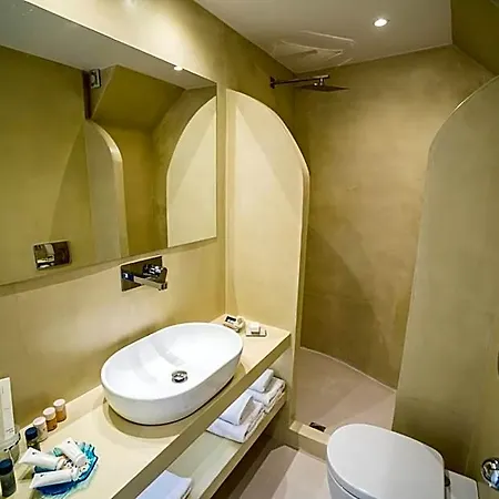 Kratiras View Luxury Hotel