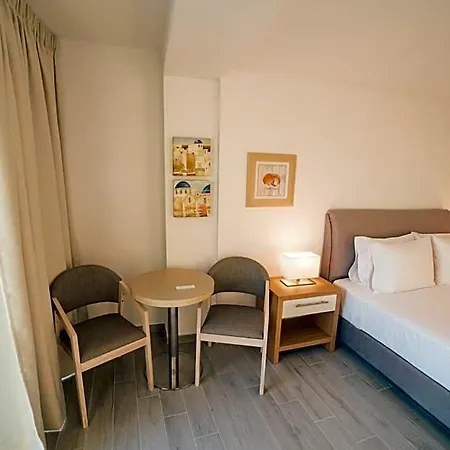 Kratiras View Luxury Hotel 3*