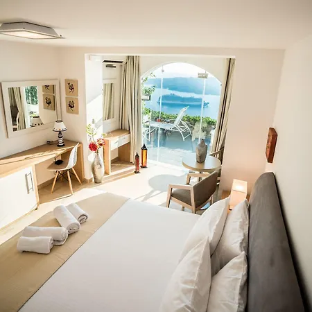 Kratiras View Luxury 3* סנטוריני