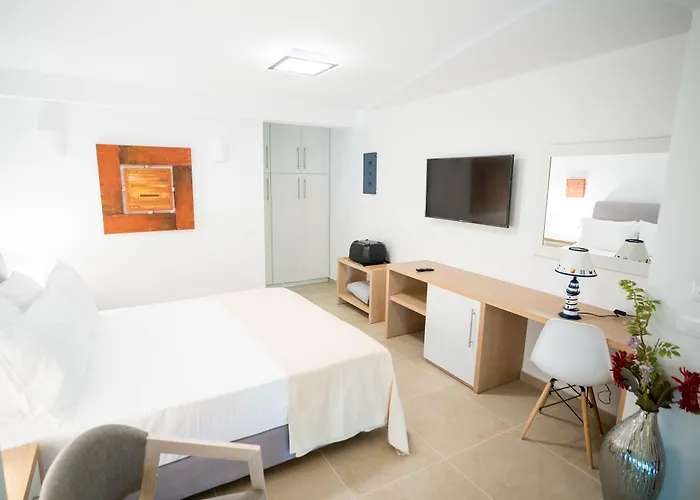 Hotel Kratiras View Luxury 3*