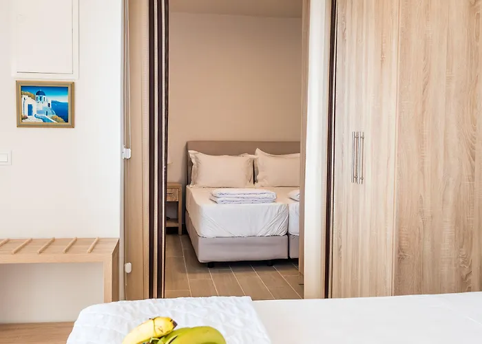 Kratiras View Luxury Fira (Santorini)