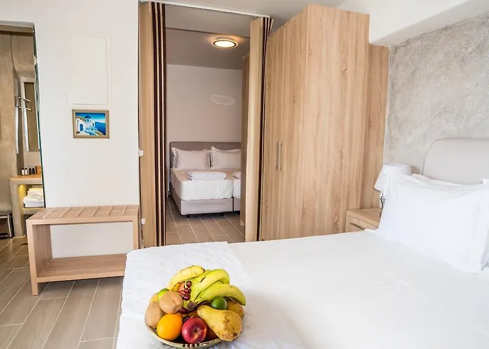 Kratiras View Luxury Fira (Santorini)