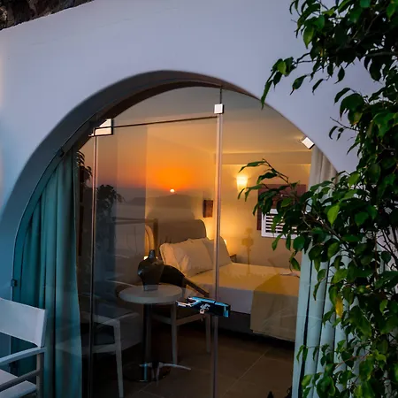 Kratiras View Luxury Hotel 3*