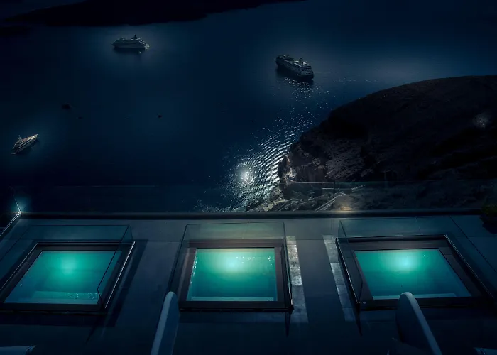 クラティラス ビュー ラグジュアリー スイーツ サントリーニ